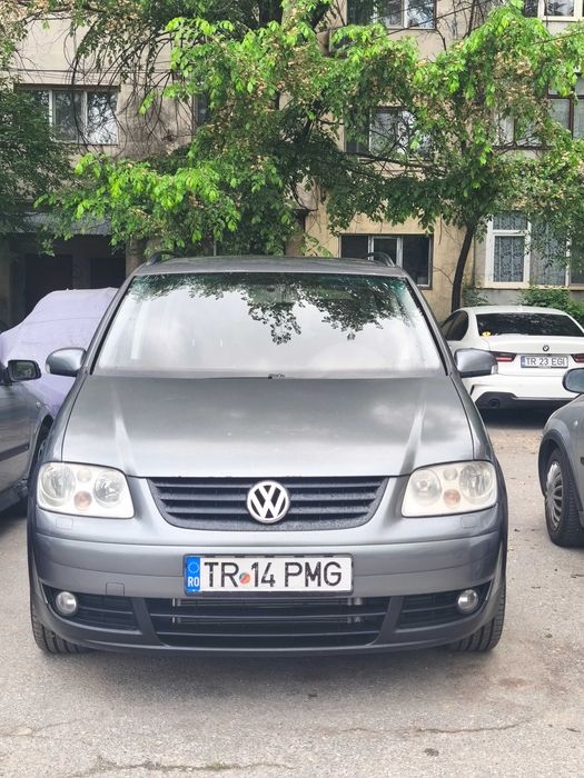 De vânzare wv Touran 19tdi BKC 105cp 77kw