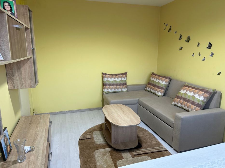 Vând apartament