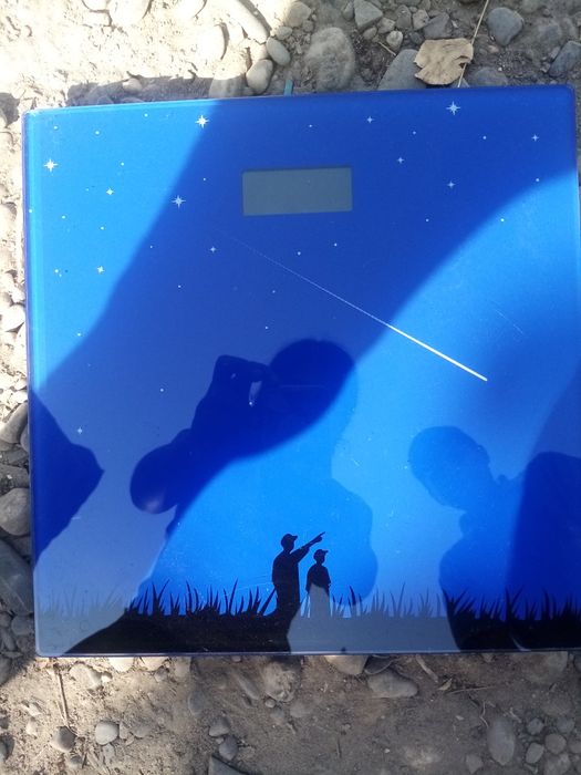 Tarozi sotiladi 200min