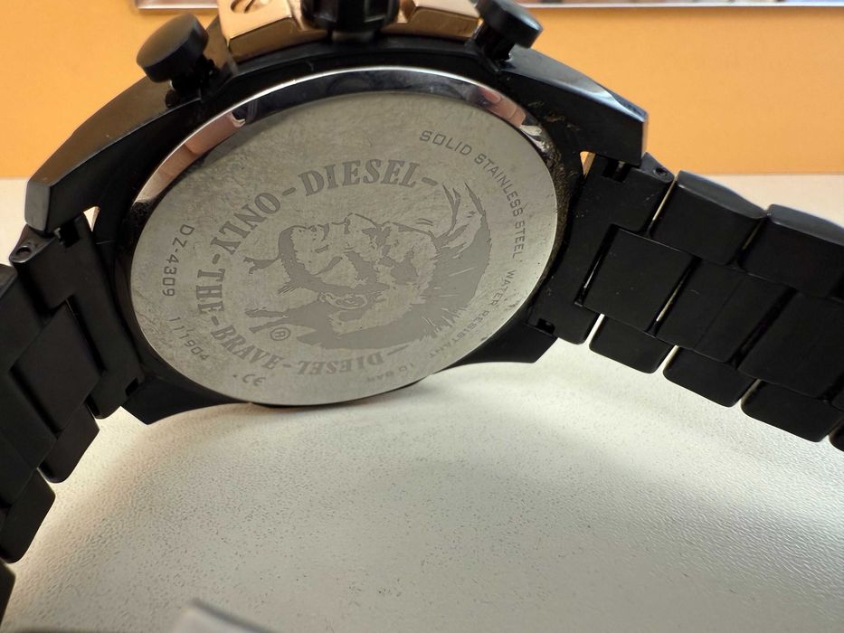 Diesel Mega Chief DZ4309 – мъжки хронограф часовник