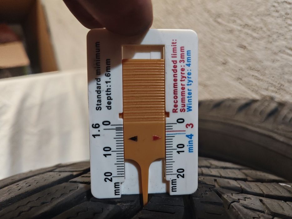 Продавам зимни гуми hankook