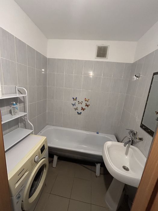 Сдам 2 комнатную квартиру