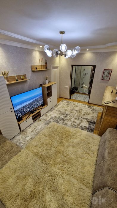 Отличная 4х комнатная квартира, Карасу-1