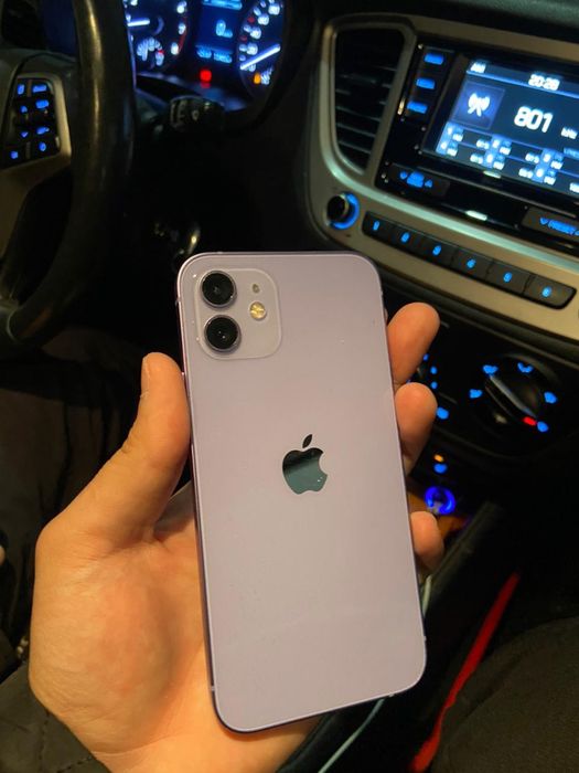 Айфон 12 идеал.