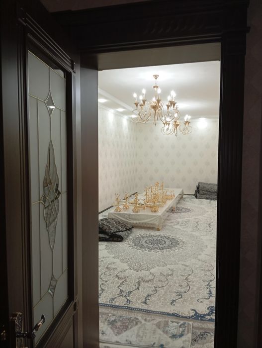 Termizda 10 xonali uy