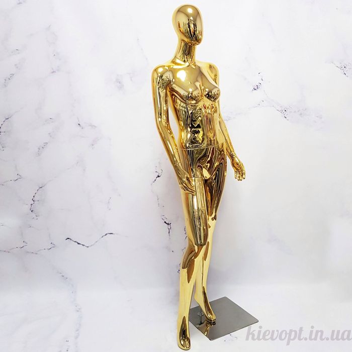 Maniken sotiladi. Tilla rangda ideal holati