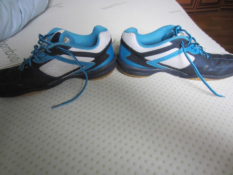 Yonex soled power cushion 35, masura Eur-45, US-11, CM-29 stare f.buna