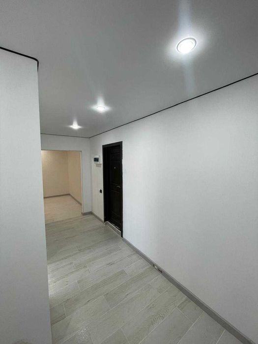 Продается 2х- комн.кв на 8 микрорайоне