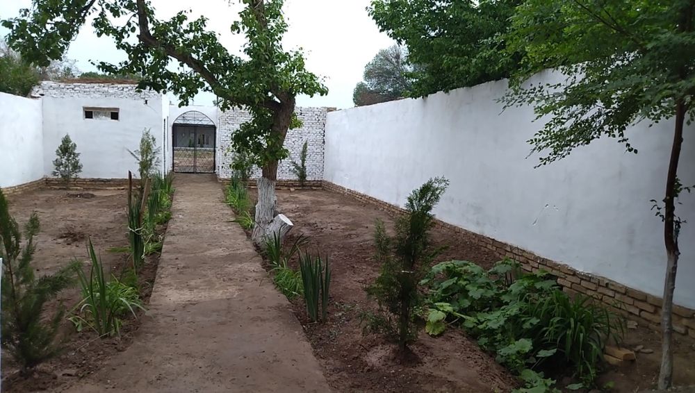 Турар жой, шахар марказида 400 кв.