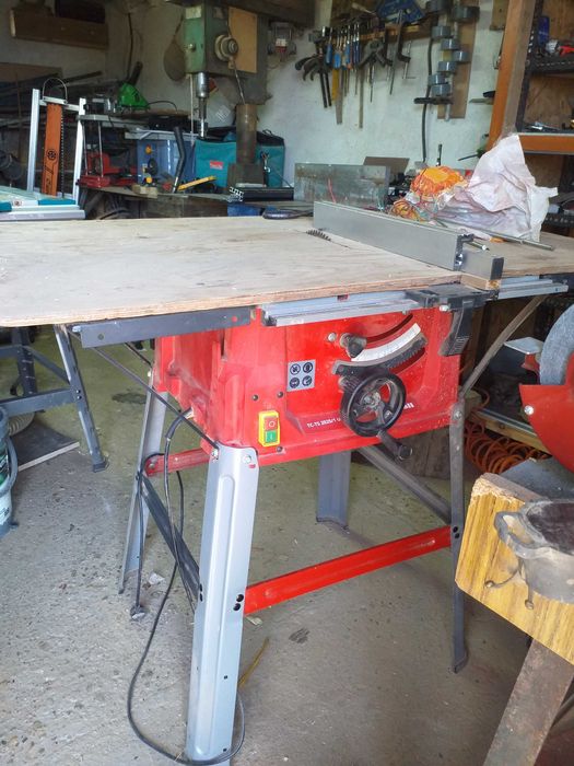 Продавам дърводелски машини почти нови