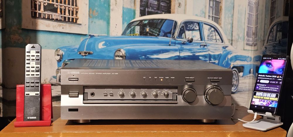Yamaha AX 496 amplificator statie culoare argintiu titan
