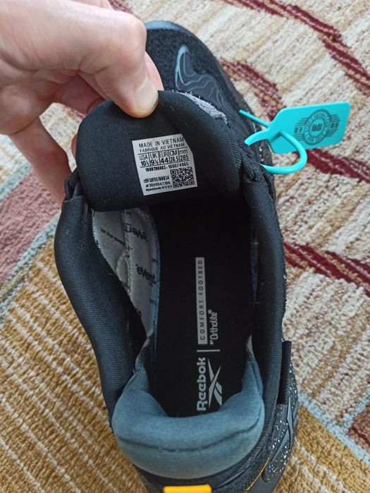 Мужская обувь, кроссовки