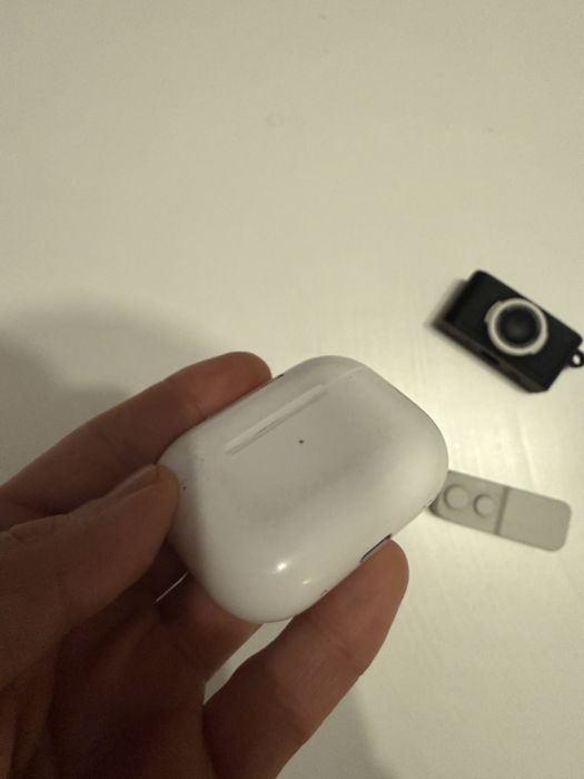 Airpods Pro (2nd genration lightning) orginale + 2 huse