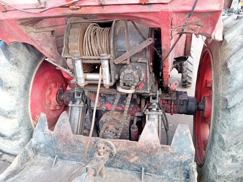 Tractor U 651 4x4 Forestier + remorcă busteni, stare foarte bună