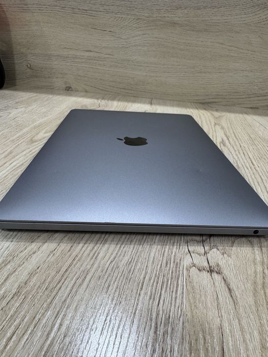 MacBook Pro M1 2020 8/256 GB