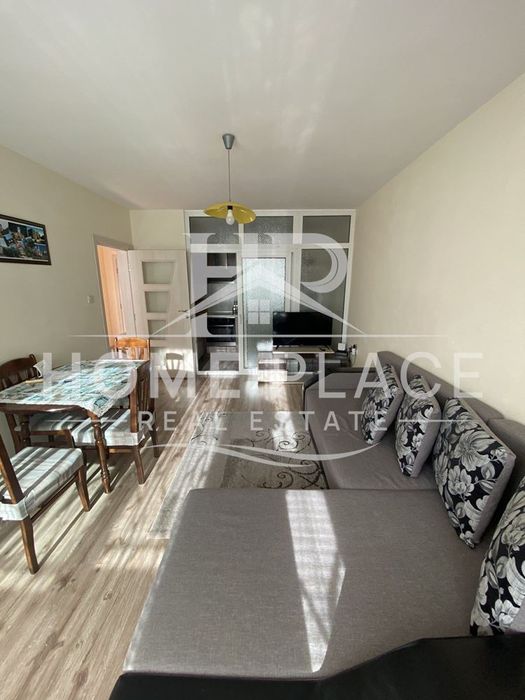 ДВУСТАЕН апартамент под наем - Център