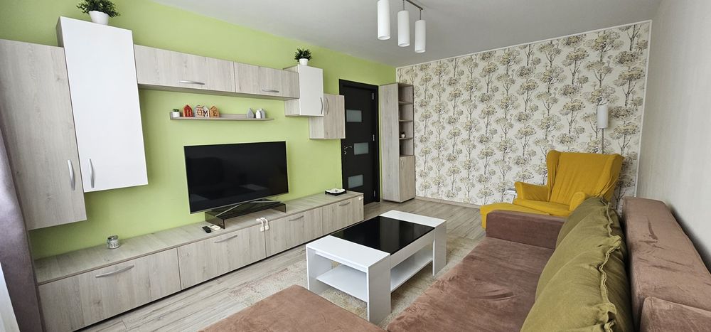 Proprietar, ofer spre închiriere apartament 3 camere, Titan