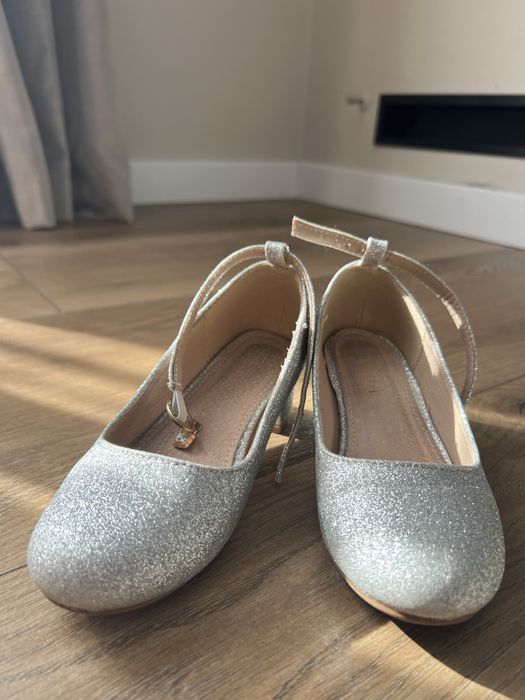 pantofi cu toc fetita marimea 30