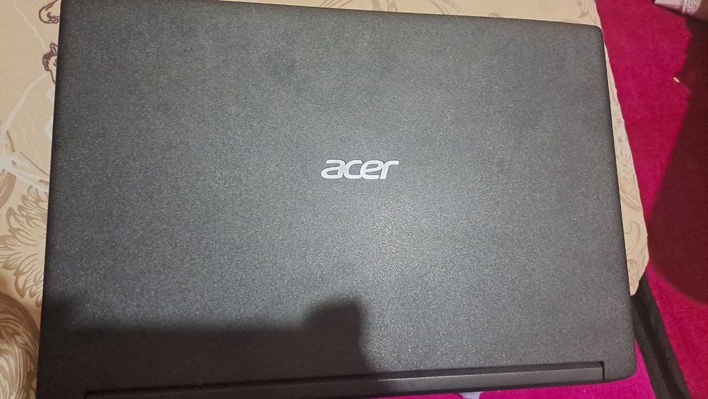 Acer noutbuki tavsiya qilaman