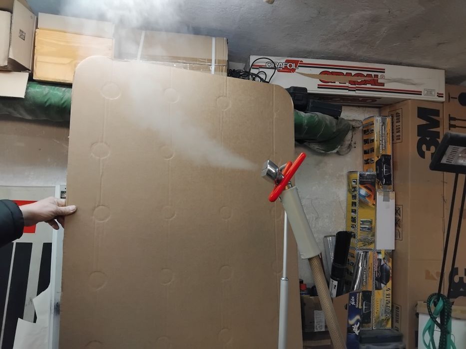 Уред за гладене с пара