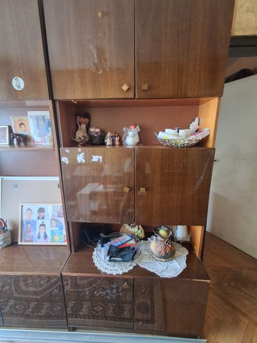 Четири старинни секции