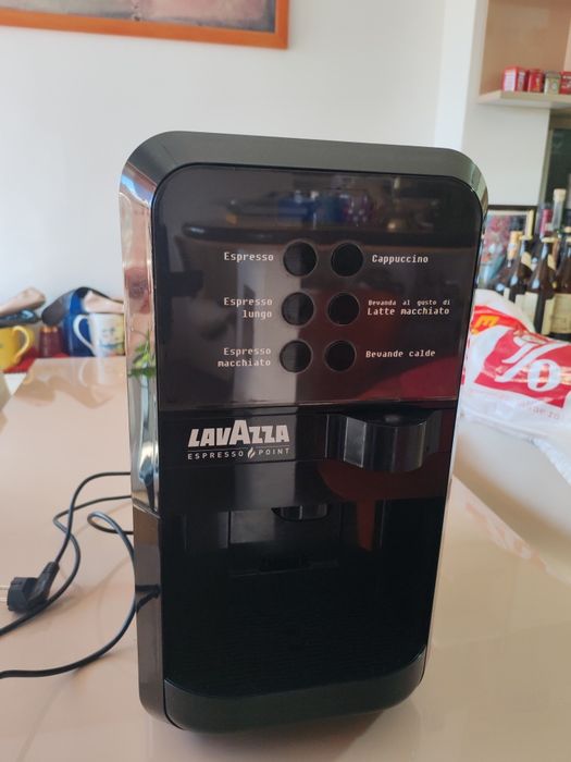 Espressor Lavazza EP 2500 Plus.