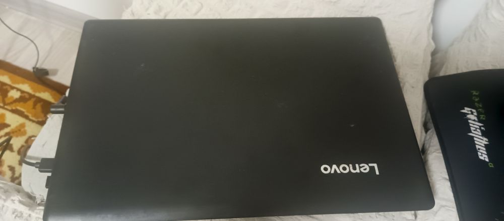 Ноутбук рабочий.