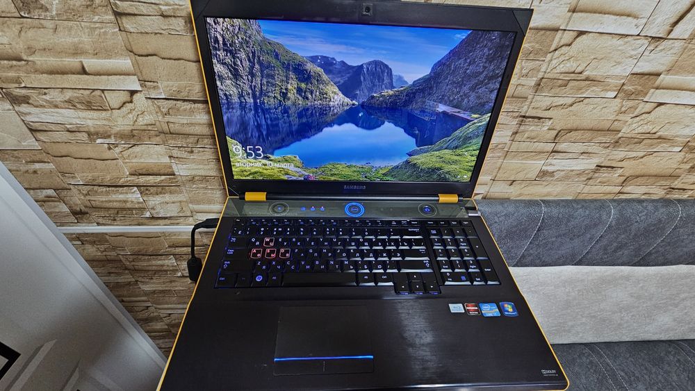 Ноутбук Samsung NP700G7A