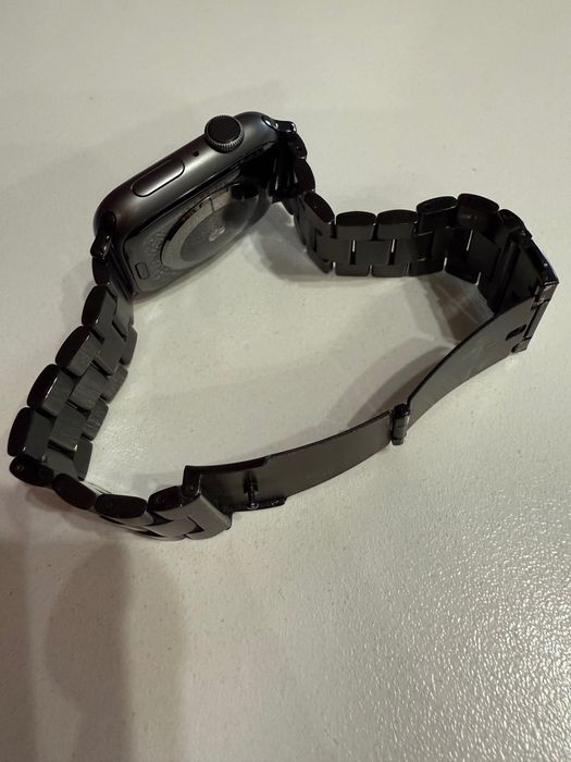Apple Watch Nike+ Series 4 – 44mm | Отличен комплект + подаръци