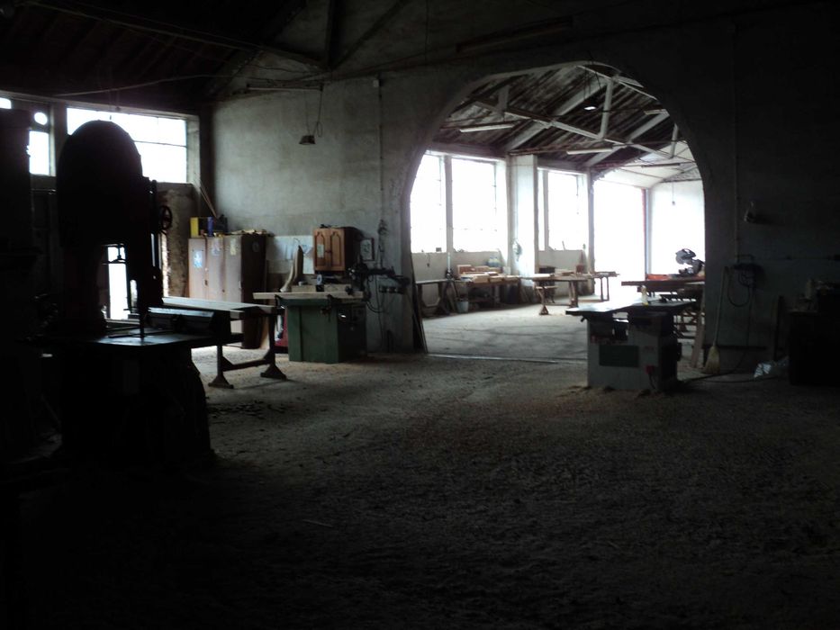 Продава се Промишлена сграда в Каблешково - 2347 кв.м за 327 €/кв.м - Снимка #4