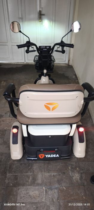 Skuter 3 balonli yadea