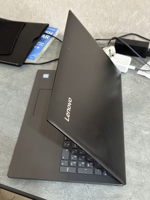 Noutbuk Lenovo Core i7