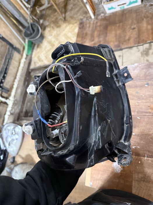 Фара приора 1 левая  бош