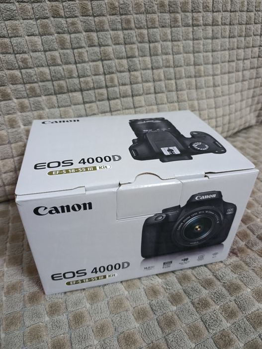 Фотокамера Canon EOS 4000D 18-55 III черный