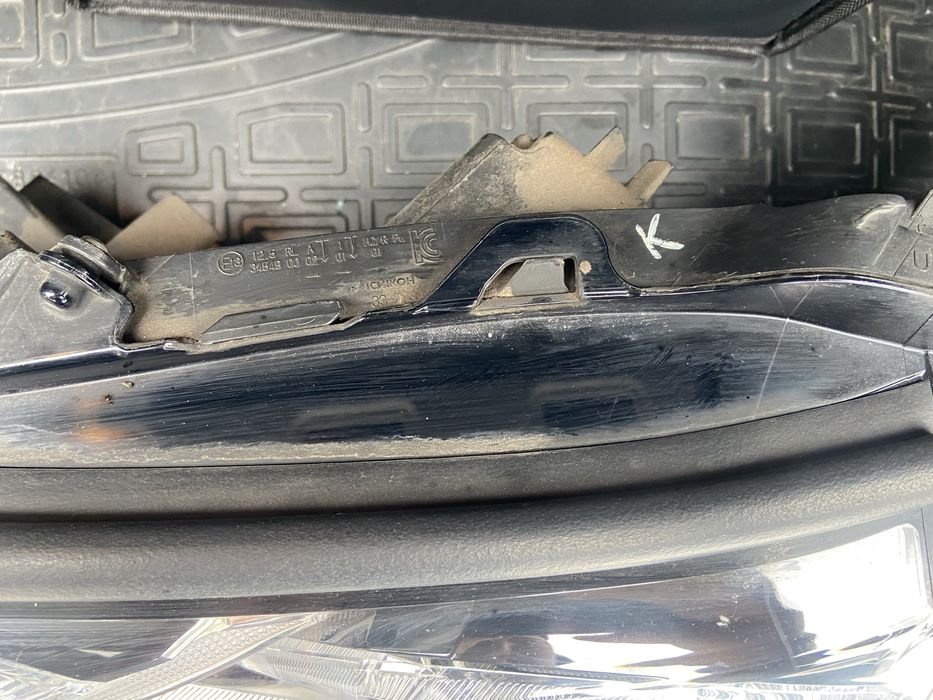 Фара Камри 70 оригинал