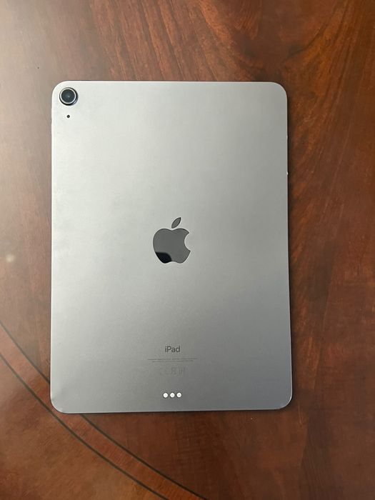 Продается İpad , air 4 , 64 gb