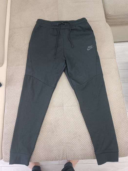 Анцунг nike sportwear