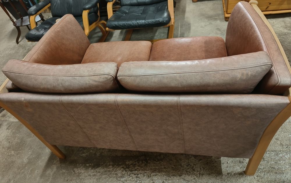 Датски винтидж диван двойка от естествена кожа