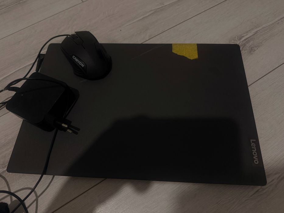 Продается ноутбук LENOVO