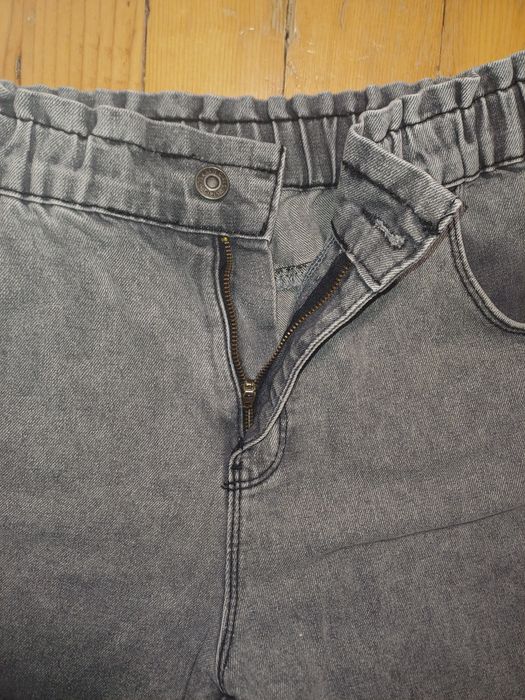 Сиви дънки LC WAIKIKI