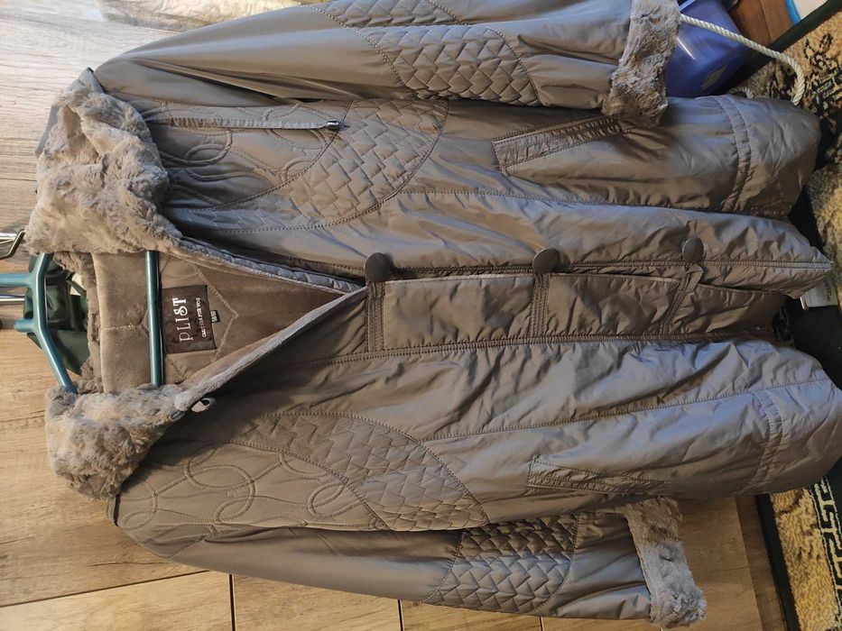 Продам демисезонное полупальто