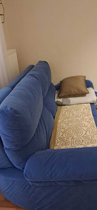 Vând canapele foarte bine întreținute dimensiunile: lungimi 185cm și 155cm cu latime de 90cm
