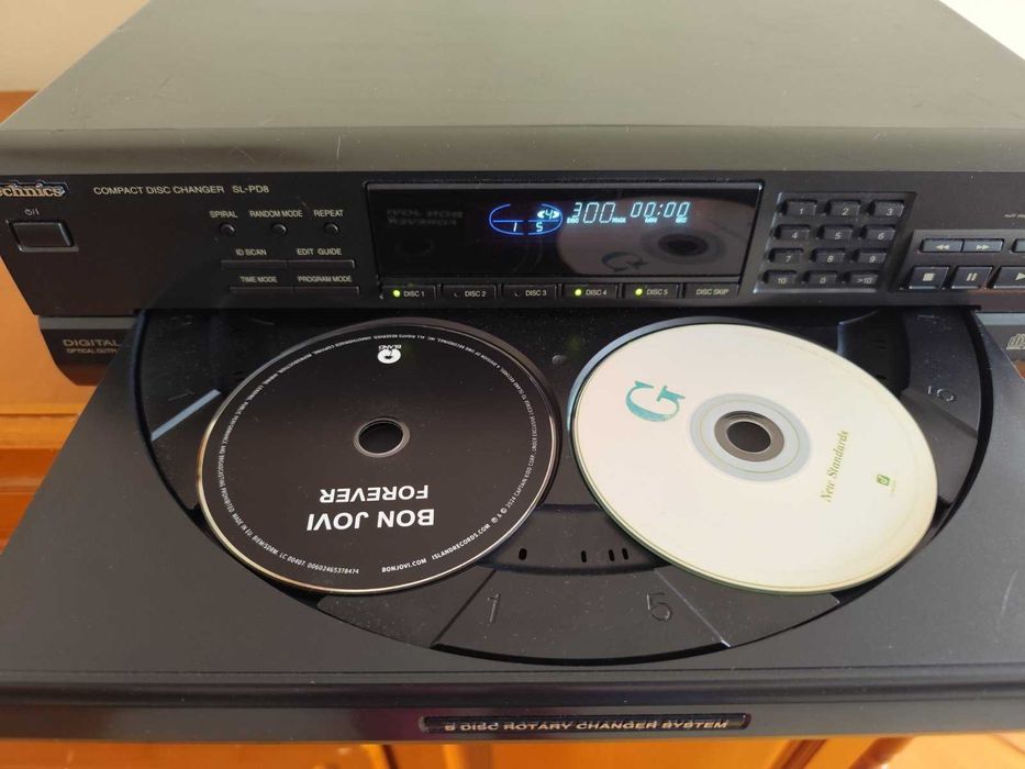 CD player Technics SL-PD8