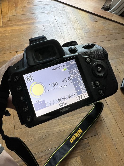 Aparat foto DSLR Nikon D3200 - Obiectiv 55-200 mm VR- Stare Impecabilă