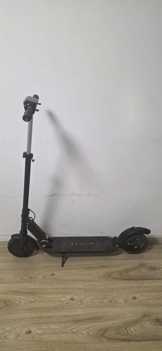 Электросамокат E-Scooter