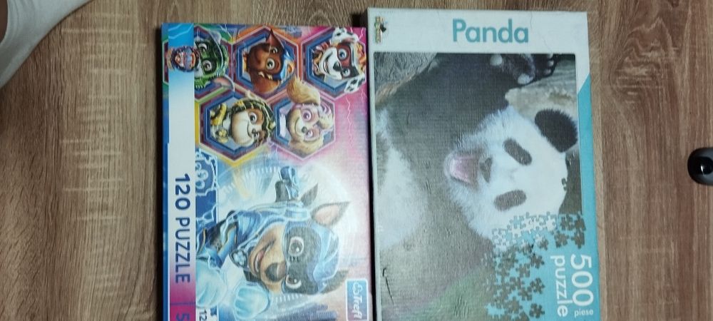 Puzzle de 120 de piese și celălalt de 500