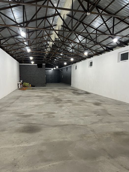 Омбор (склад) сотилади