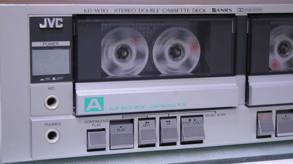 Dubludeck  Jvc KD-W110.