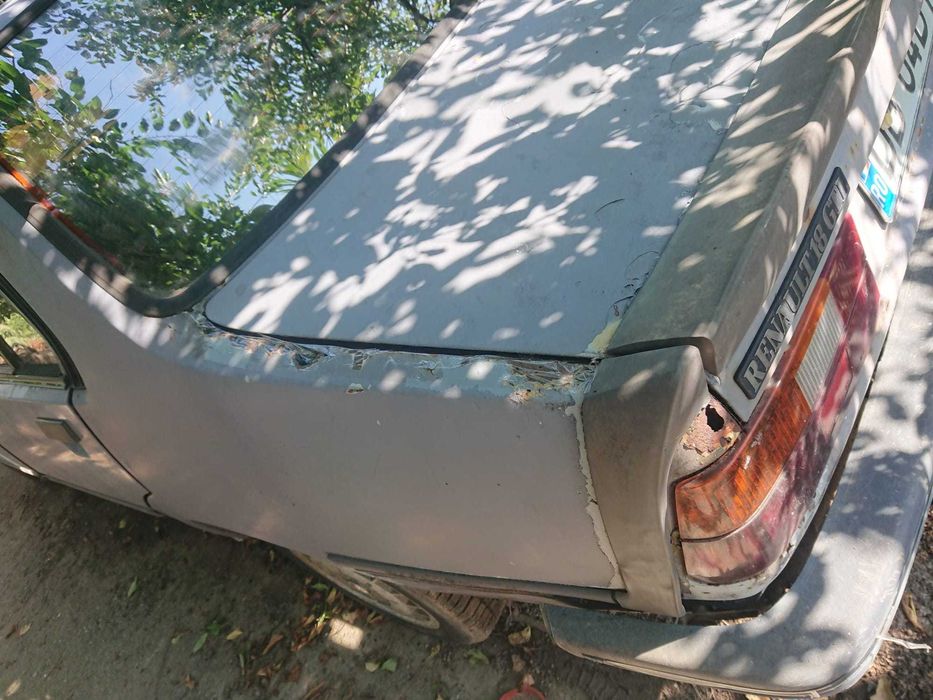 VAND Renault 18 GTL cu manual de reparatie, pentru iubitorii de restaurare