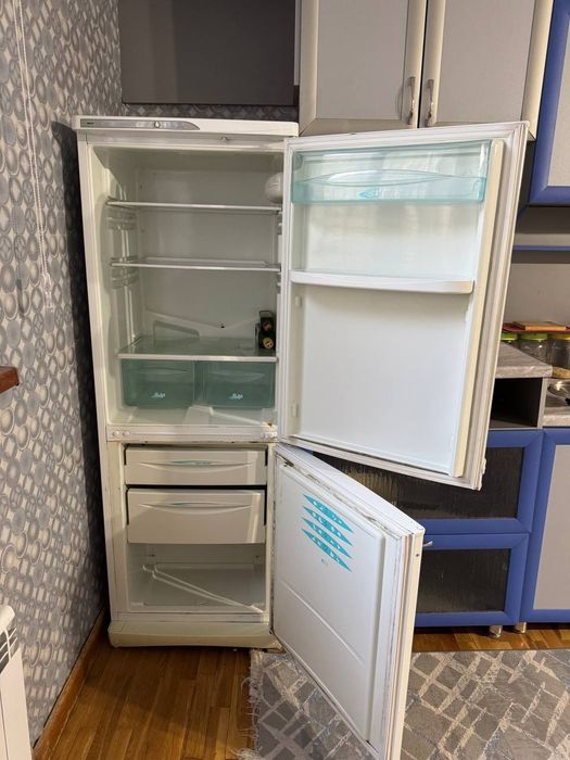 Продаю холодильник